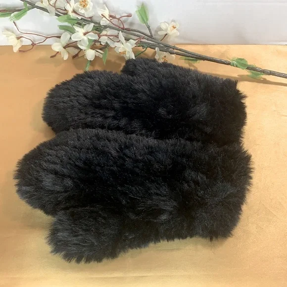 🤑SOLD on MERCARI🤑…GLAMOUR PUSS MITTENS/GLOVES - Picture 2 of 3